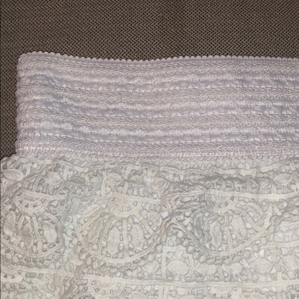 Shorts - Picture 3 of 3
